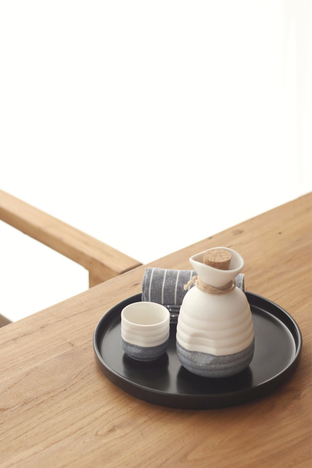 Japanese-style Snow Flake sake flagon