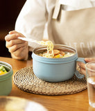 Fast pace Instant Noodle Bowl
