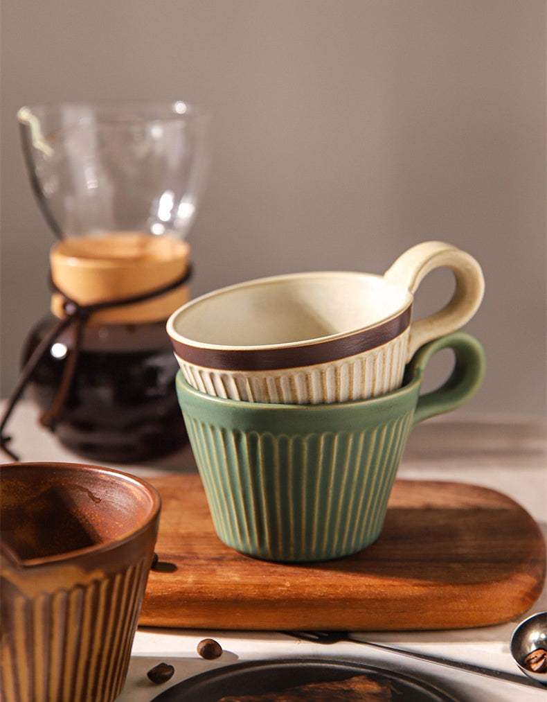 Old-fashion Vertical-Stripes Coffee Cup